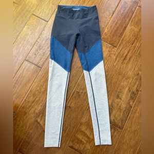 Outdoor Voices Color-block Leggings